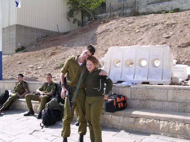 Jerusalem Kotel Young Solidiers
