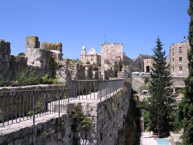 Ramparts Walk
